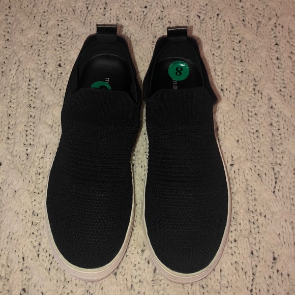 Madden Girl Platform Slip Ons - 8 - Picture 3 of 5